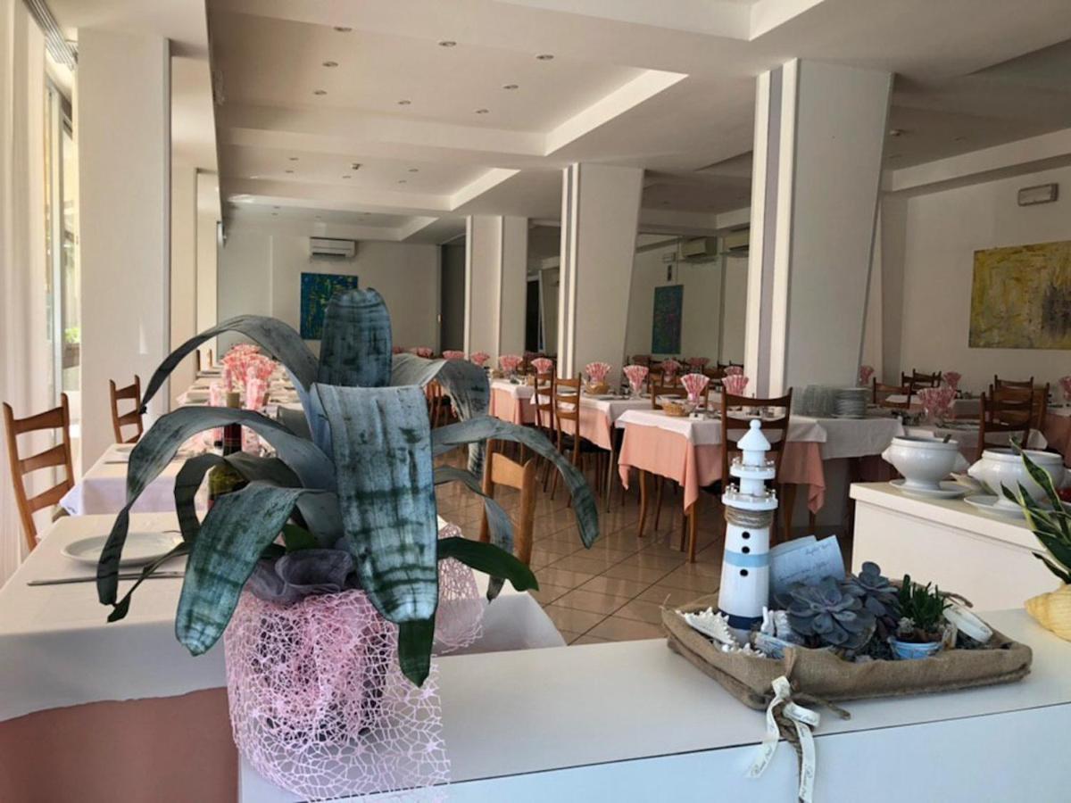 Hotel Alda Cervia Extérieur photo